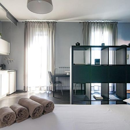 Via Mentana 32 - The House Of Travelers Apartment Como Ngoại thất bức ảnh