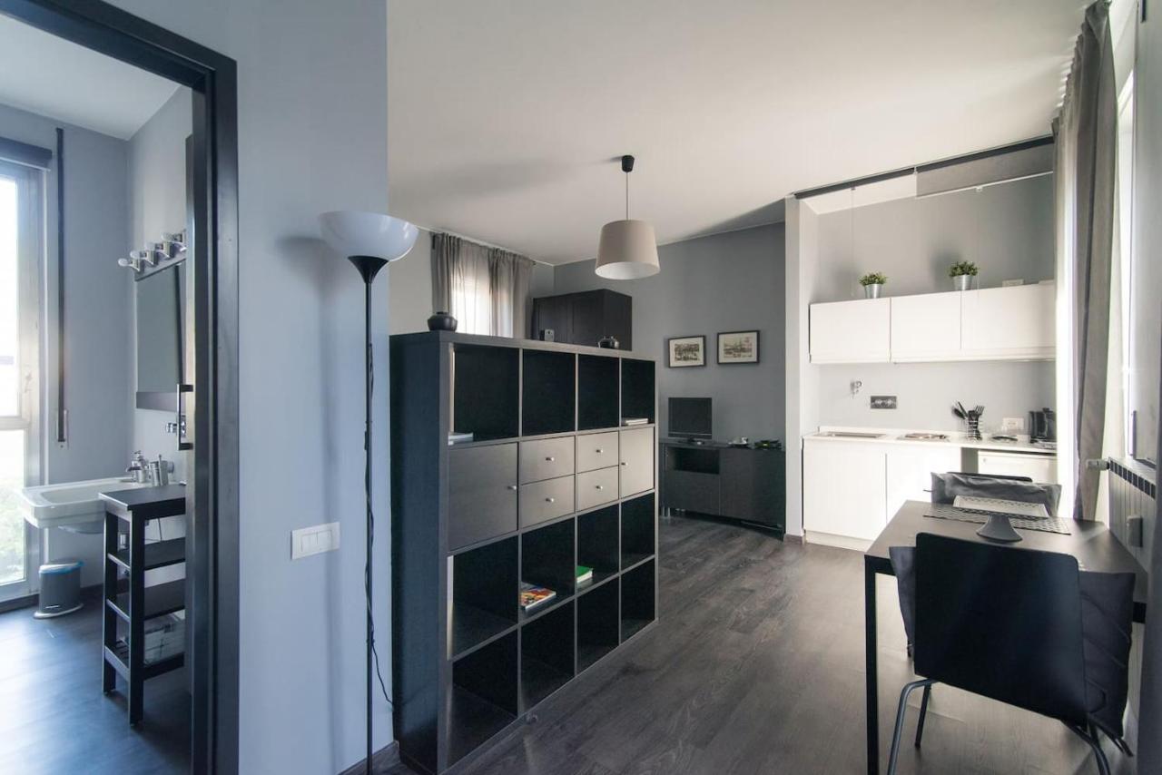 Via Mentana 32 - The House Of Travelers Apartment Como Ngoại thất bức ảnh