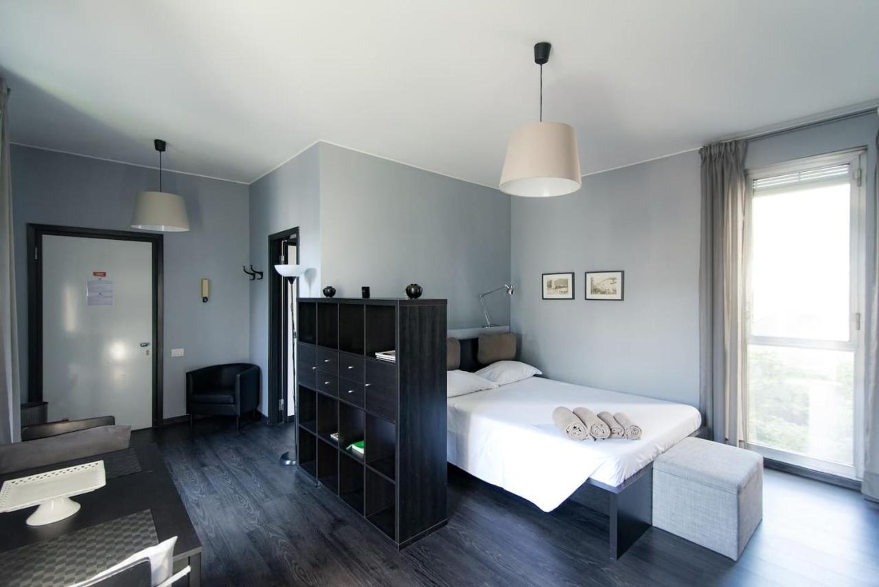 Via Mentana 32 - The House Of Travelers Apartment Como Ngoại thất bức ảnh