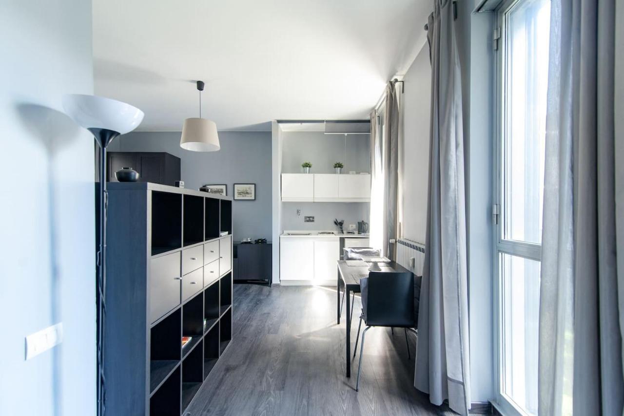 Via Mentana 32 - The House Of Travelers Apartment Como Ngoại thất bức ảnh