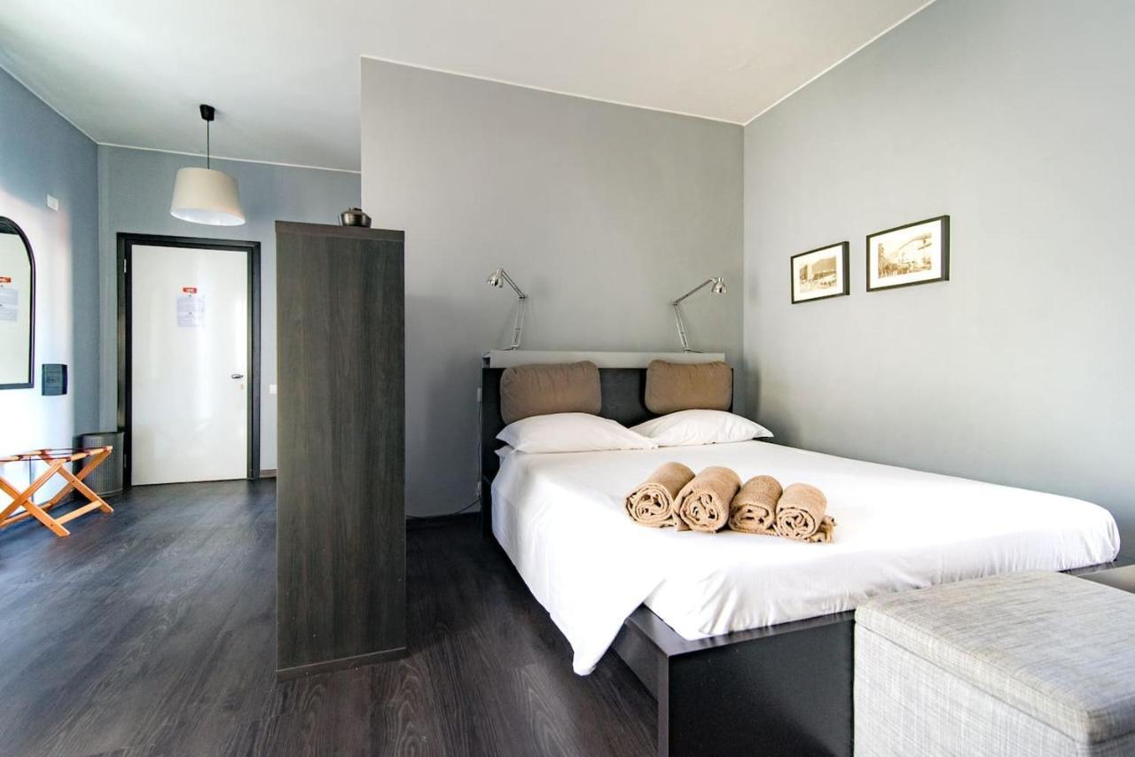 Via Mentana 32 - The House Of Travelers Apartment Como Ngoại thất bức ảnh