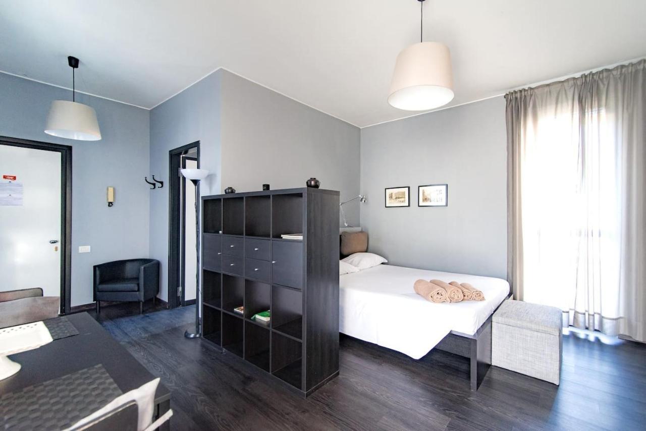 Via Mentana 32 - The House Of Travelers Apartment Como Ngoại thất bức ảnh