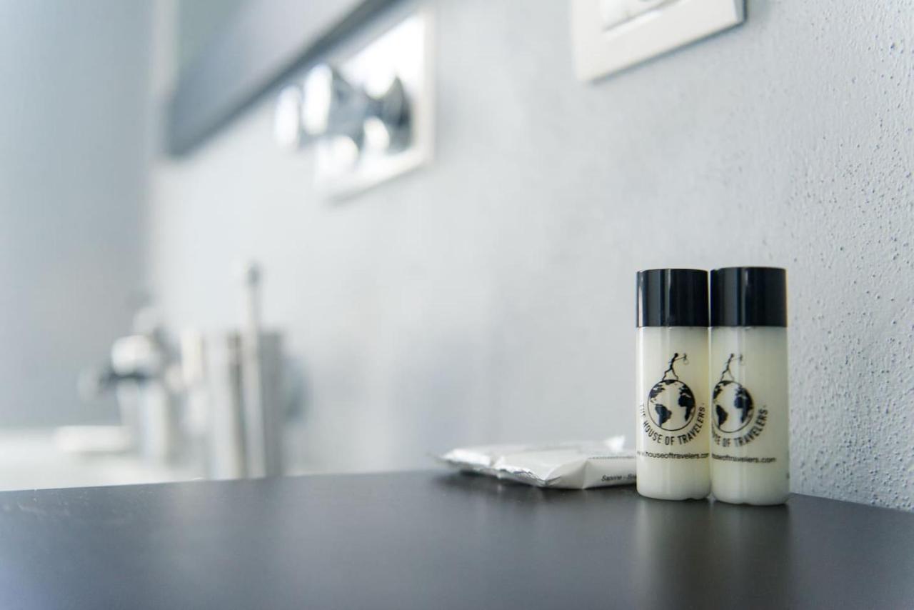 Via Mentana 32 - The House Of Travelers Apartment Como Ngoại thất bức ảnh